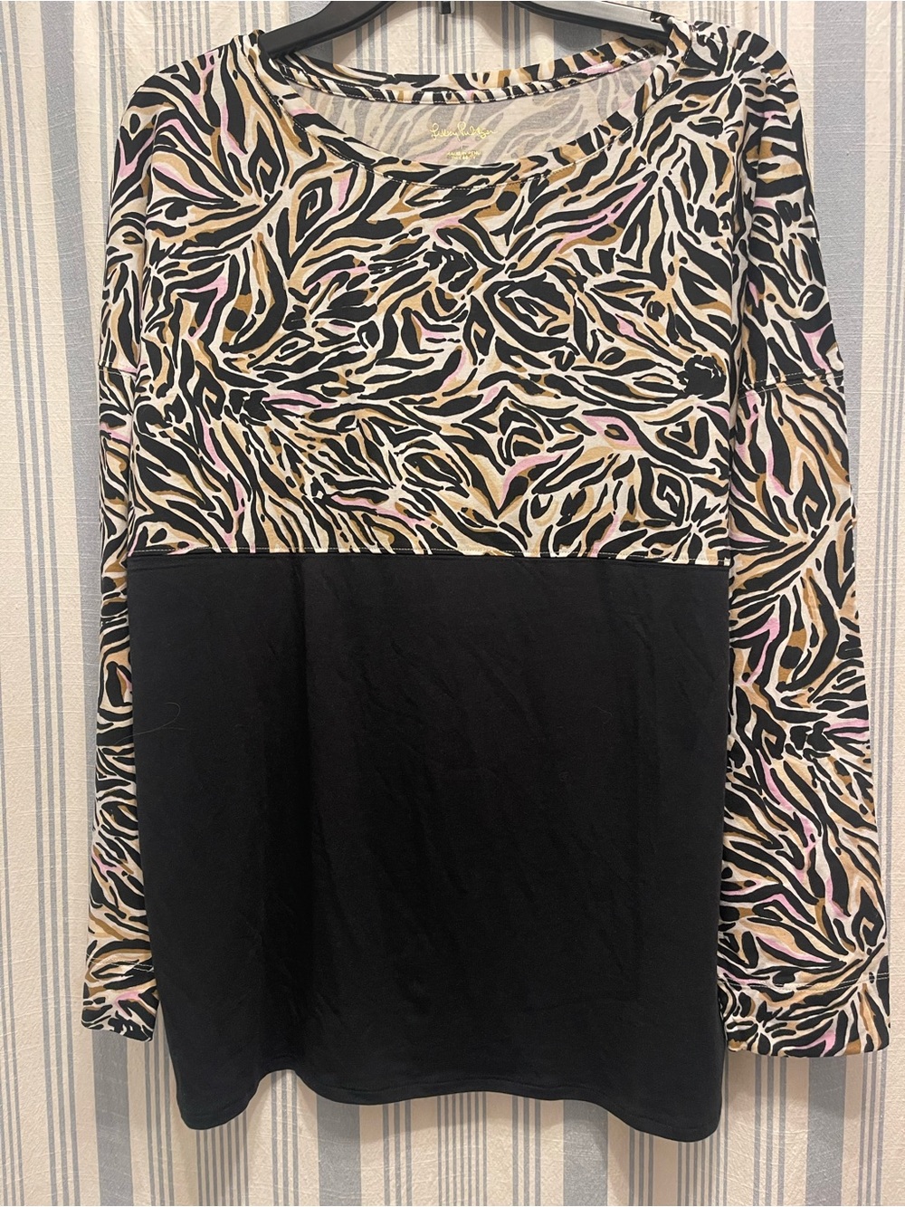 Lilly Pulitzer Fin Top in Can You Zee Me Zebra Print. Black/Tan/Cream/Pink. - Picture 5 of 5